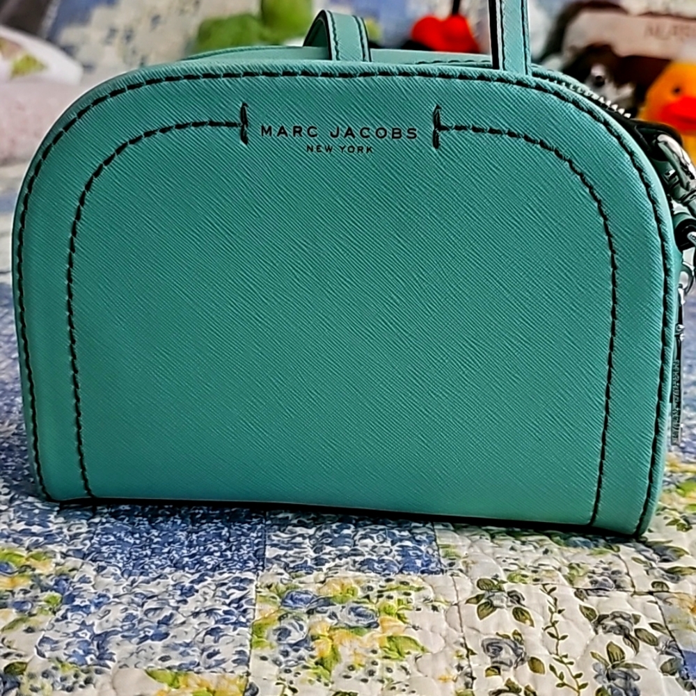 Marc Jacobs crossbody